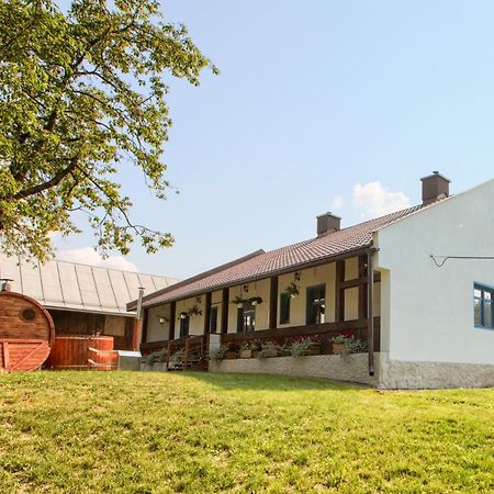 布雷兹诺Rozpravkova Hajenka V Nizkych Tatrach别墅 外观 照片